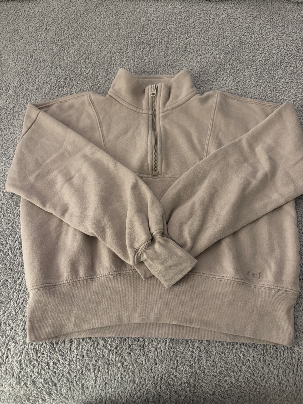 a&f Girl’s sweatshirt